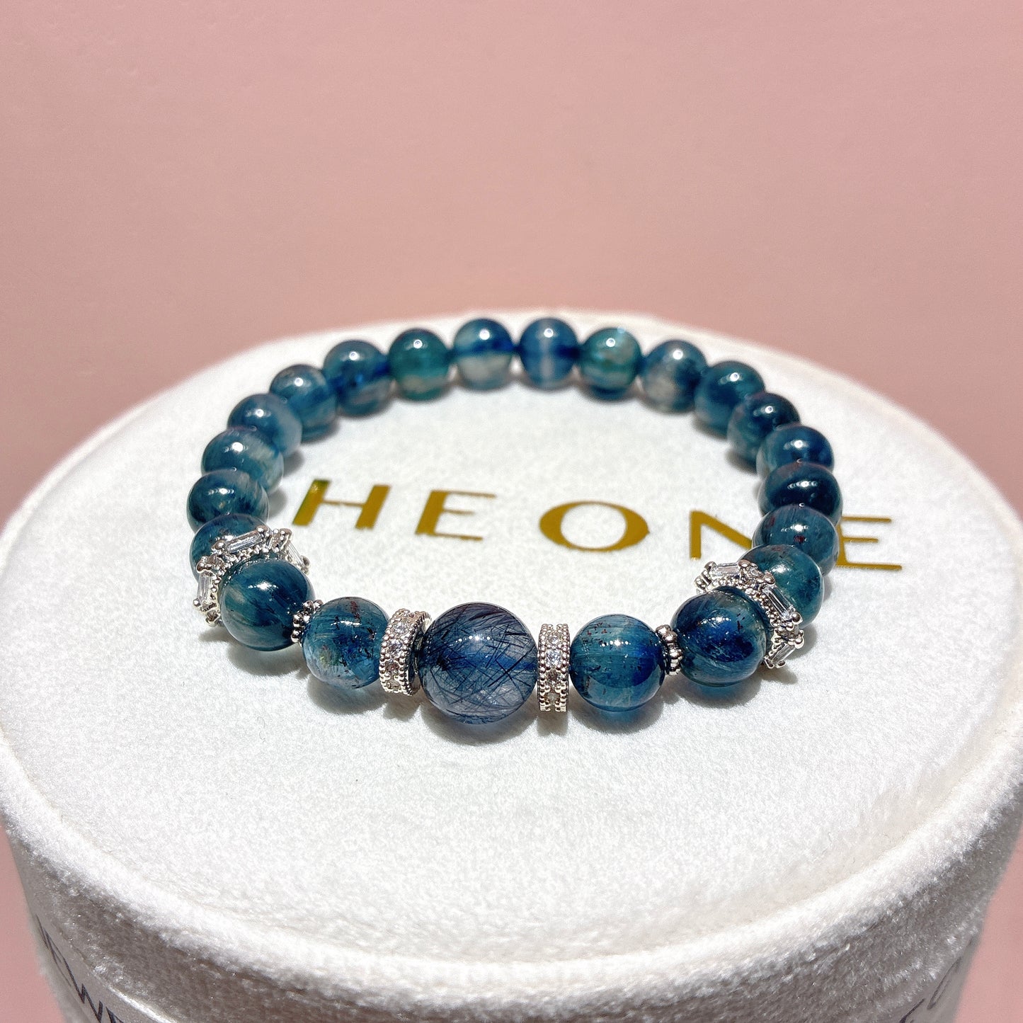 藍晶石共生赤鐵礦 x 藍鋼絲兔毛