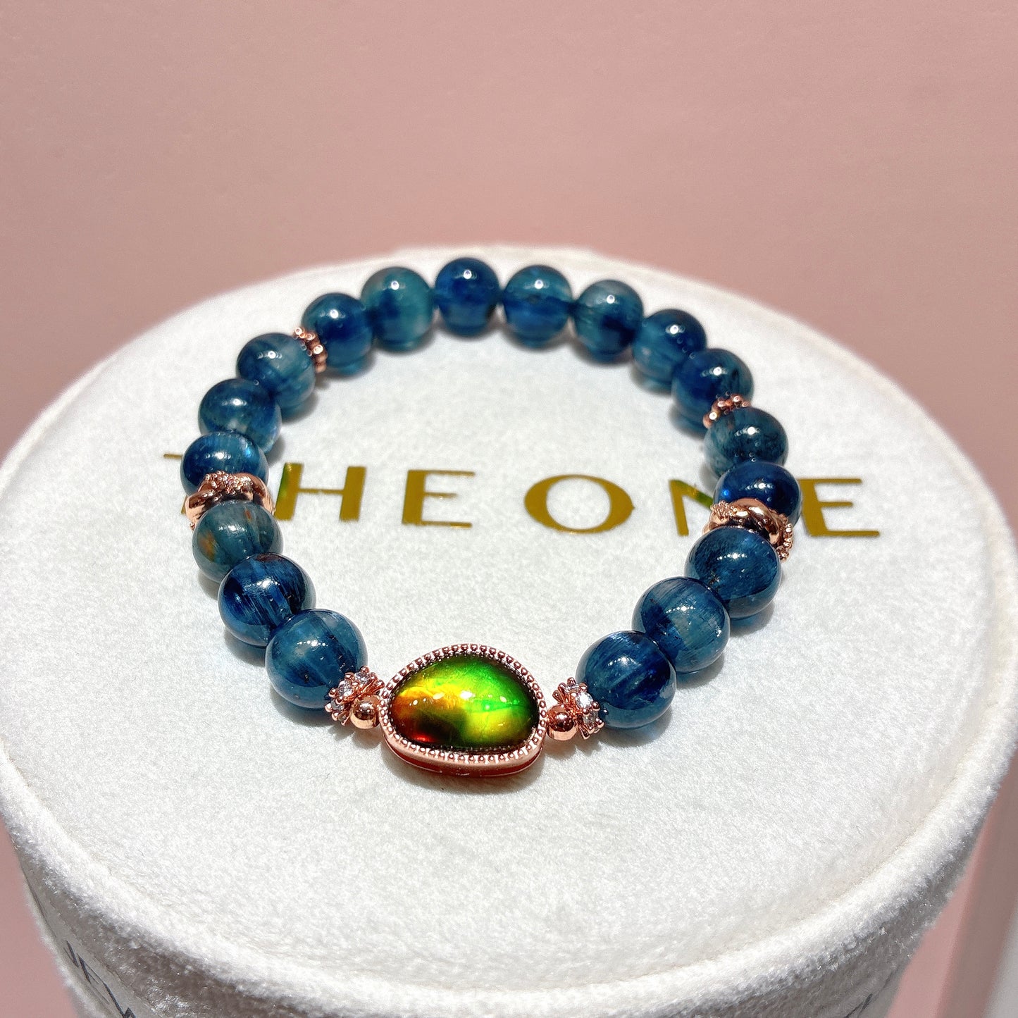 藍晶石共生赤鐵礦 x 斑彩石