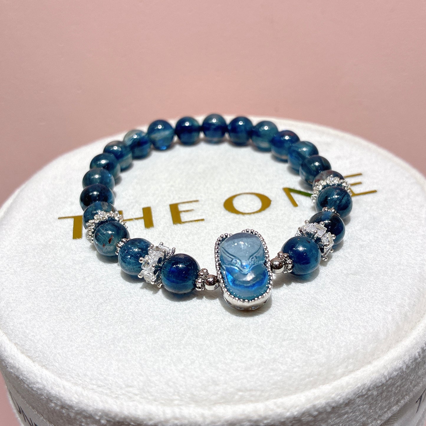 藍晶石共生赤鐵礦 x 海藍寶狐仙