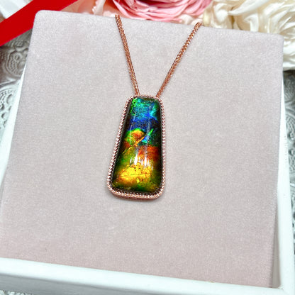 精品*加拿大斑彩石