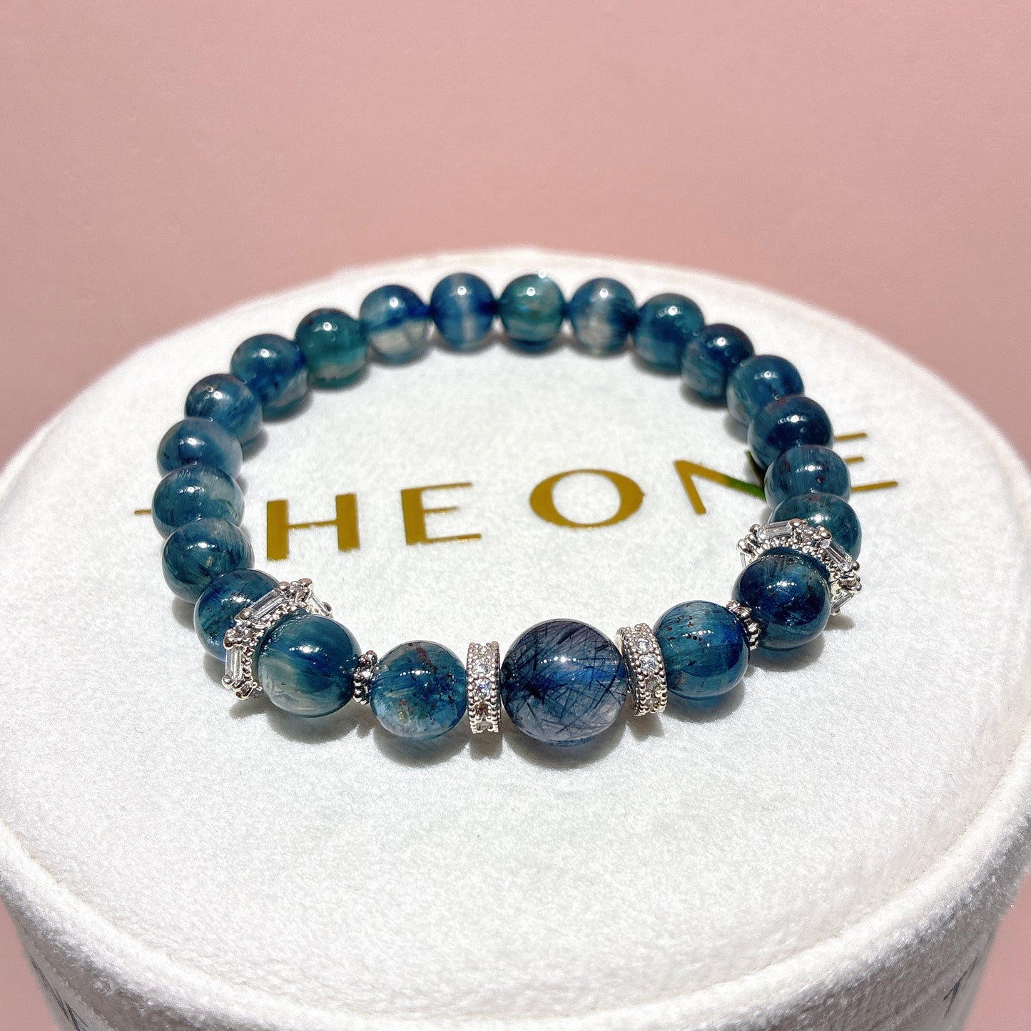 藍晶石共生赤鐵礦 x 藍鋼絲兔毛