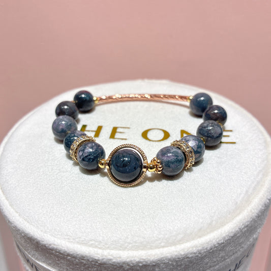 泥地飄花舒俱徠