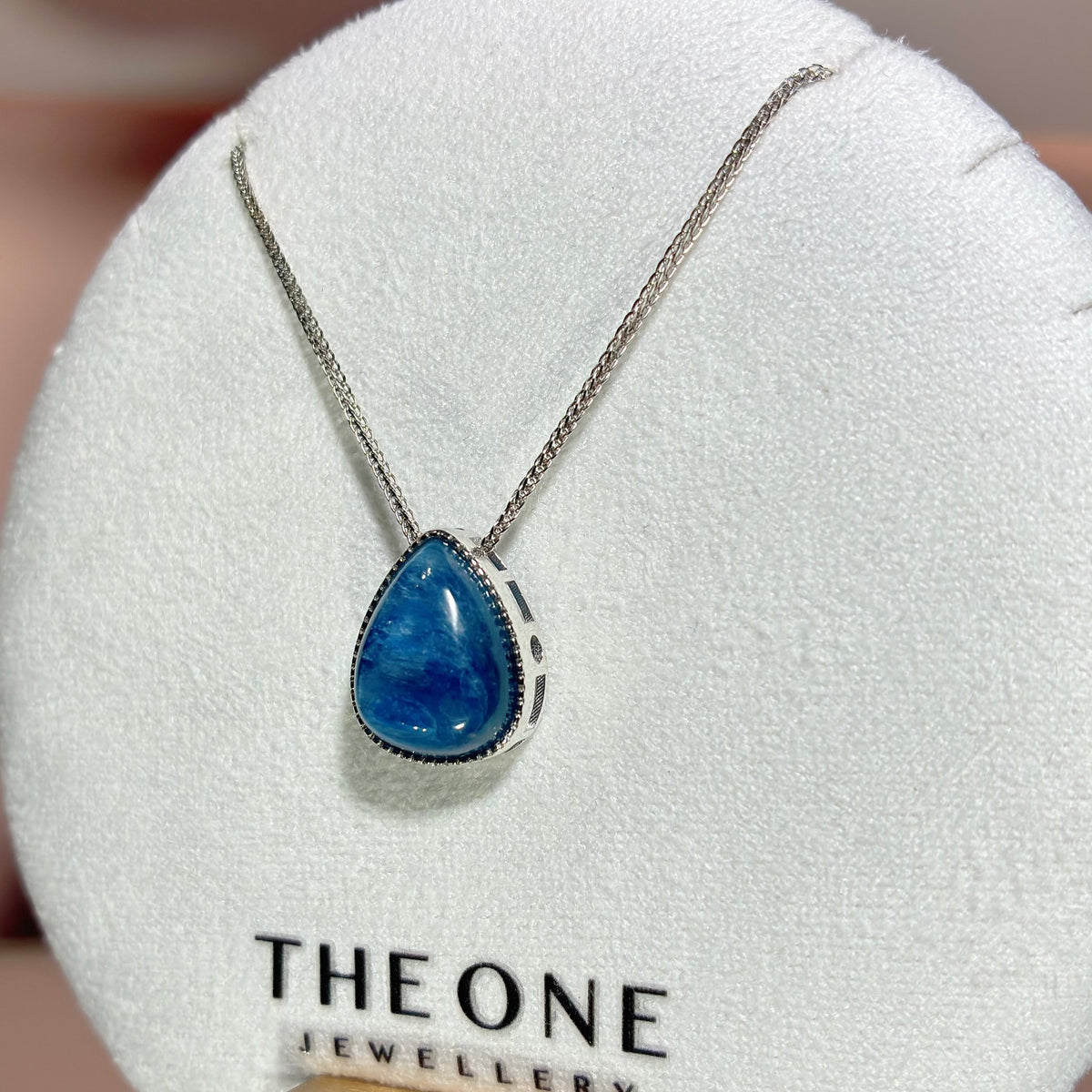 Kyanite