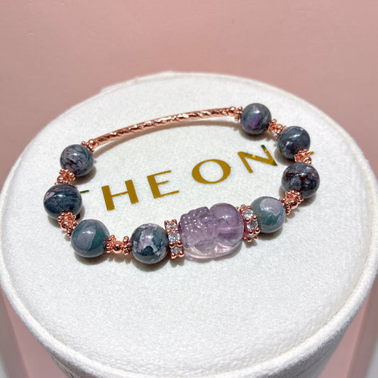 泥地飄花舒俱徠 x 螢石貔貅