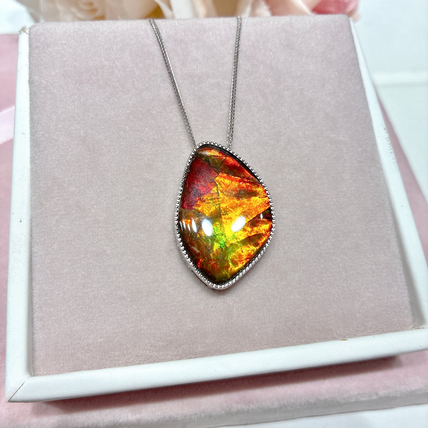 精品*加拿大斑彩石