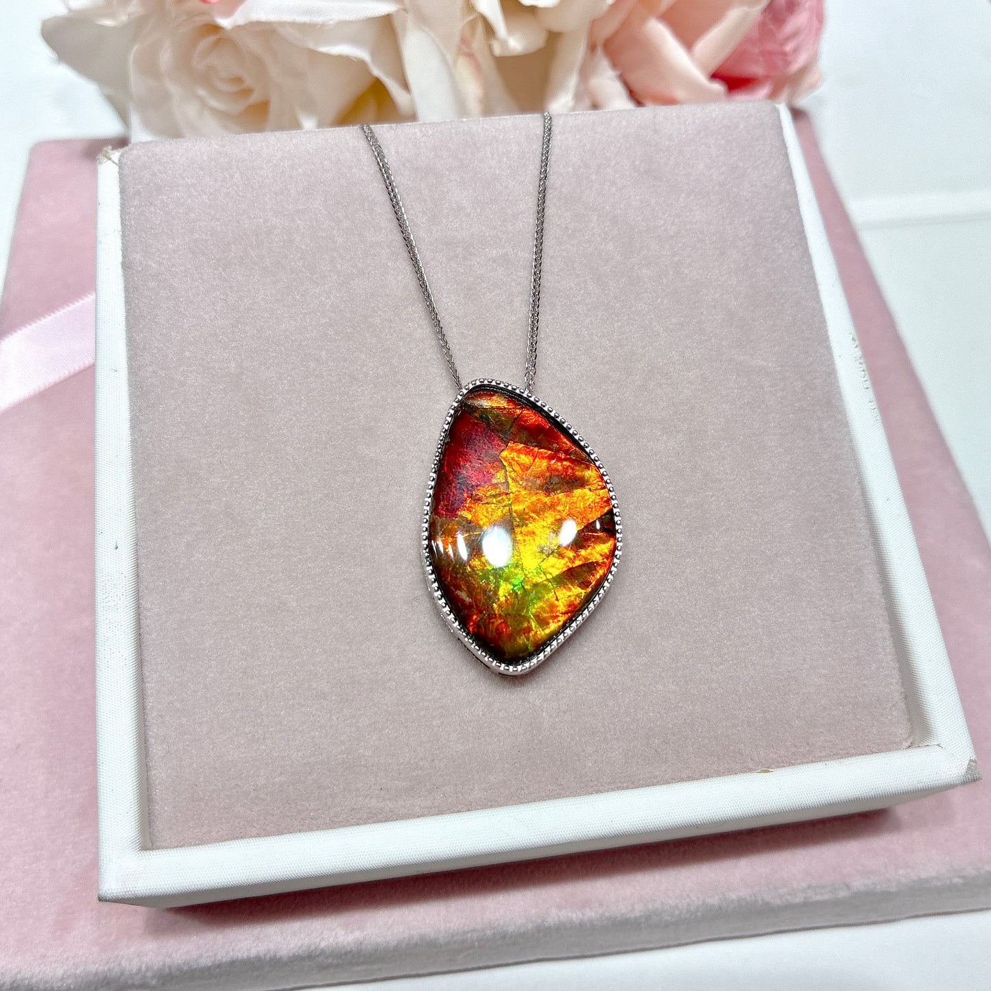 精品*加拿大斑彩石