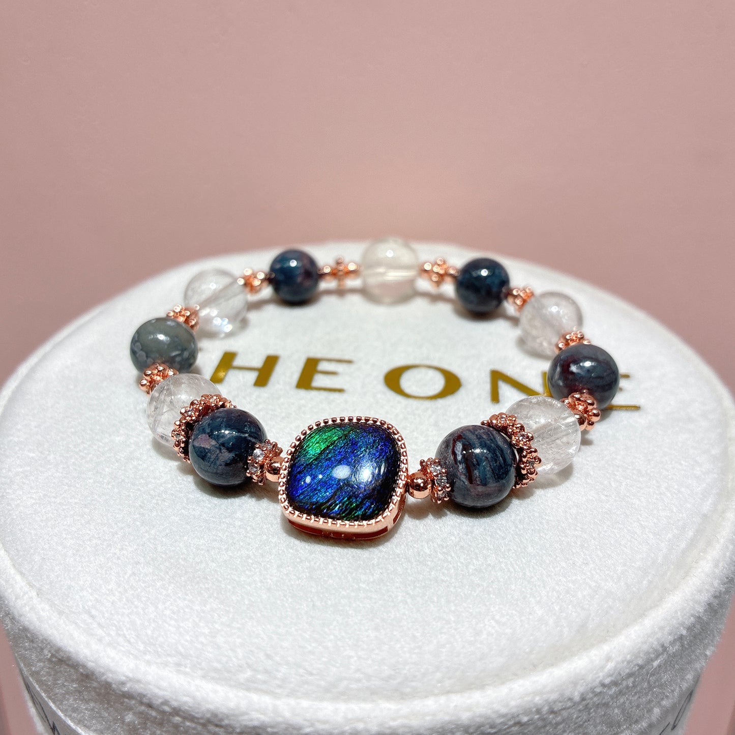 泥地飄花舒俱徠 x 斑彩石