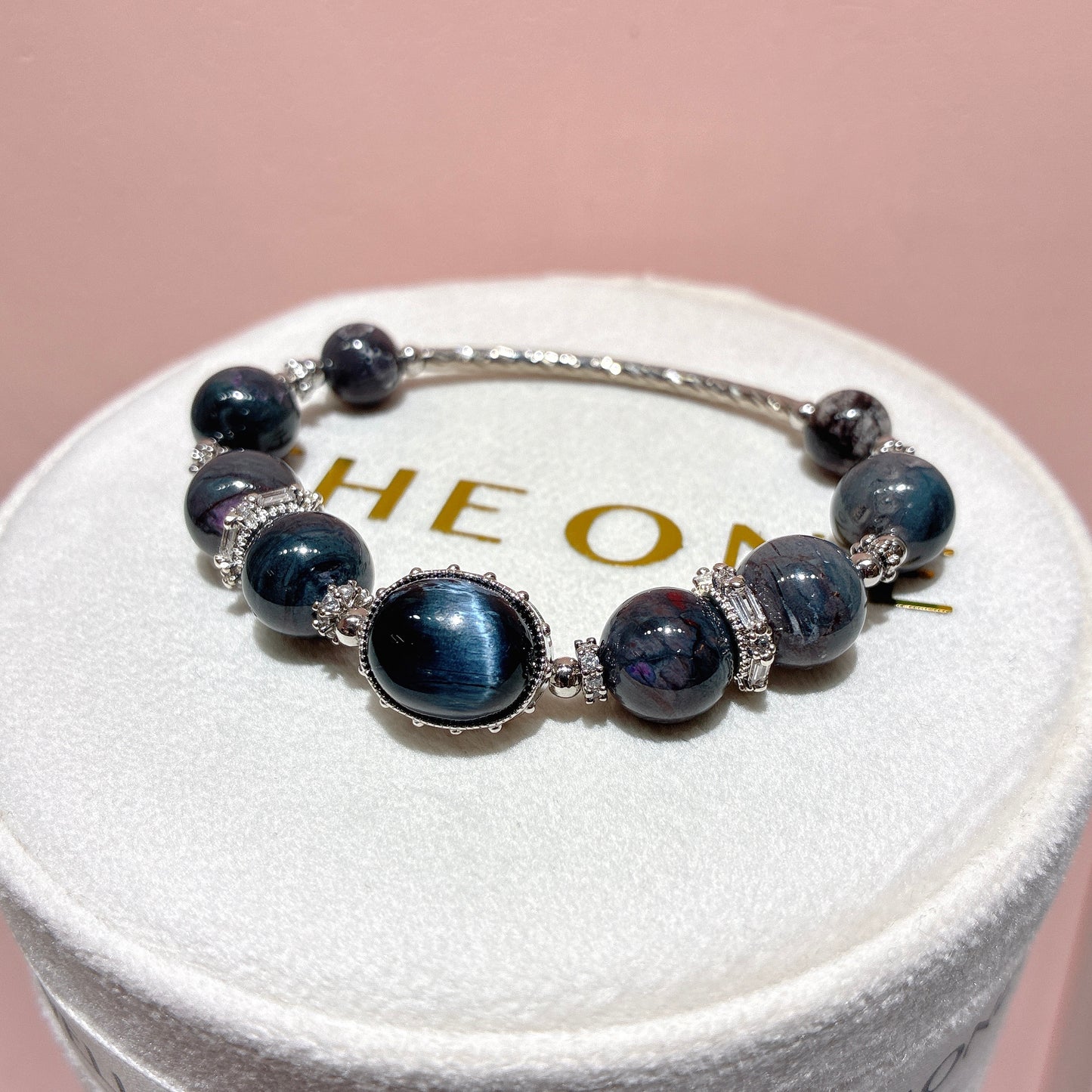 泥地飄花舒俱徠 x 彼得石